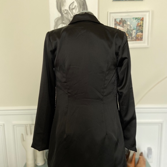 WINTER SALE NWOT Superdown Oversized Silky Long Black Blazer - Picture 5 of 9